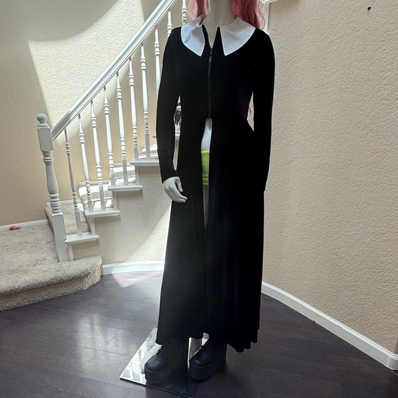 Goth High Priestess Dress with pockets - Picture 3 of 8